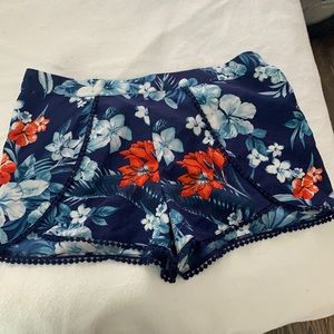 Jessica Simpson floral shirts